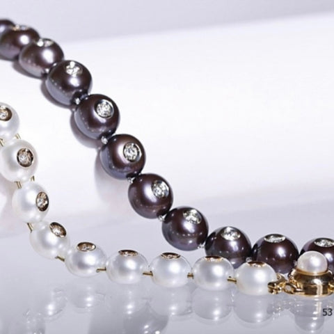Diamond studded black Tahitian pearl necklace