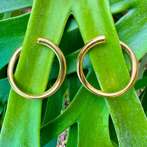 18k gold infinity hoops