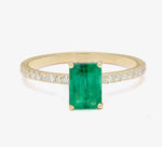 Emerald & diamond ring