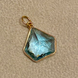 Topaz pendant in 18k yellow gold